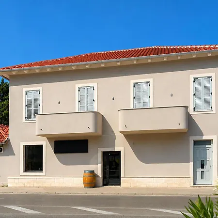 شقة Stunning In With House Sea View