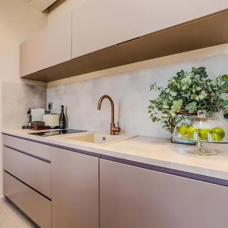 Διαμέρισμα Stunning In With House Sea View *